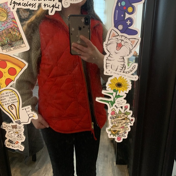 ✨J Crew Red Size Small Vest✨ - Picture 3 of 6